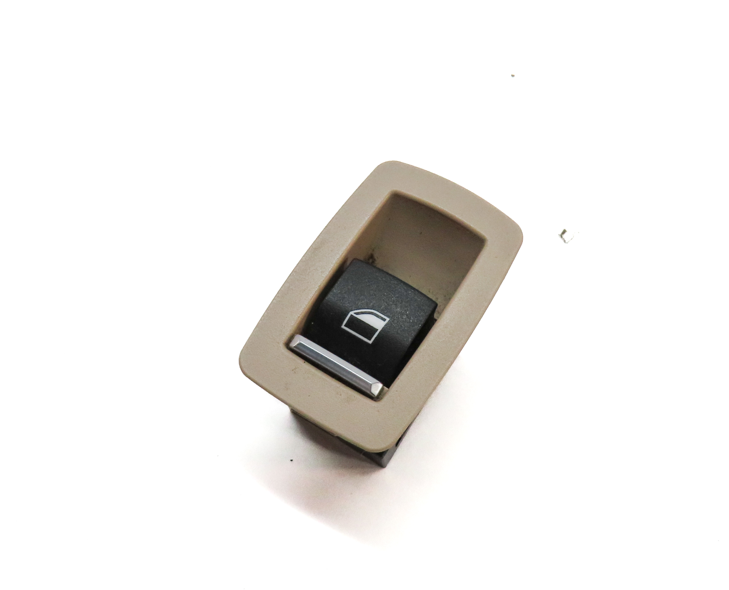 2015 BMW X3 (F25) FRONT RIGHT PASSENGER DOOR WINDOW SWITCH BUTTON (BEIGE) — exact item pictured